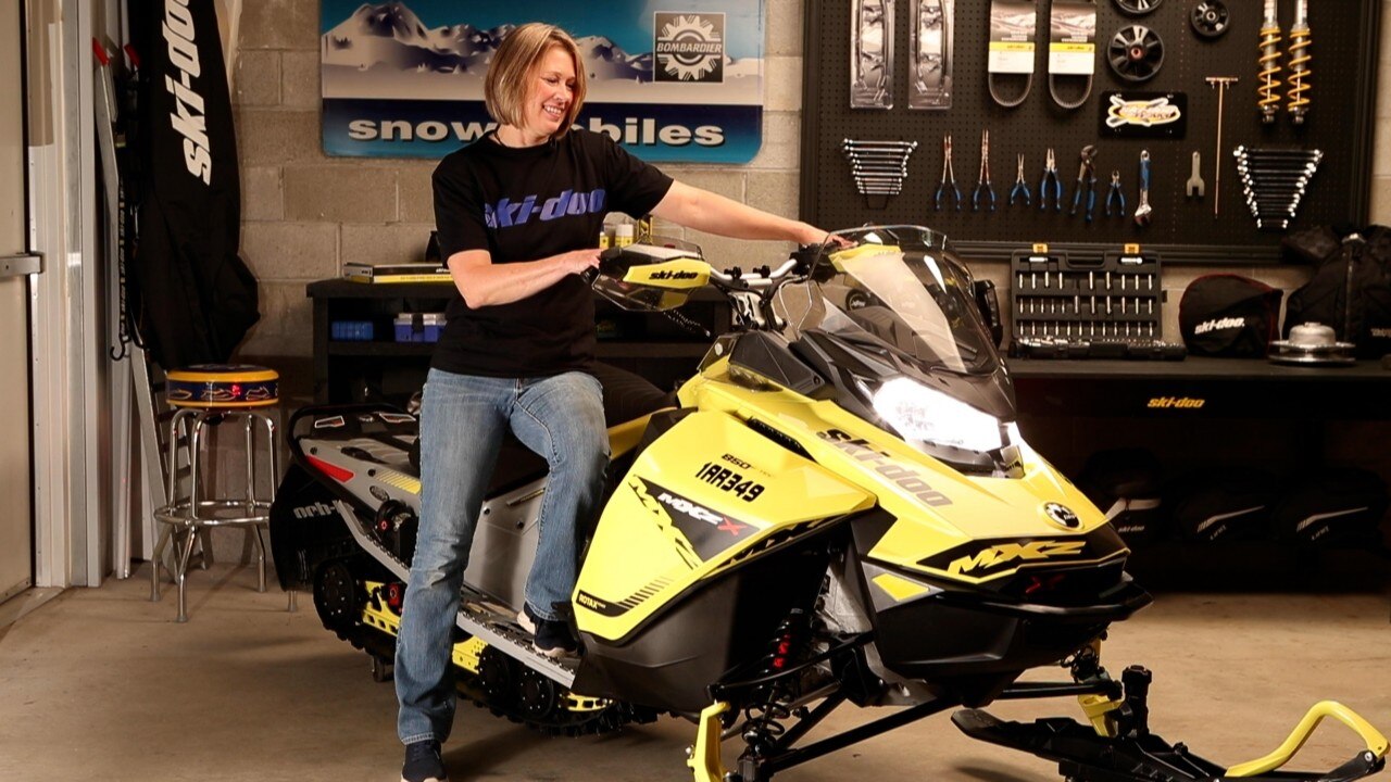 HOW TO PREPARE YOUR TRAIL SNOWMOBILE FOR THE WINTER SEASON?