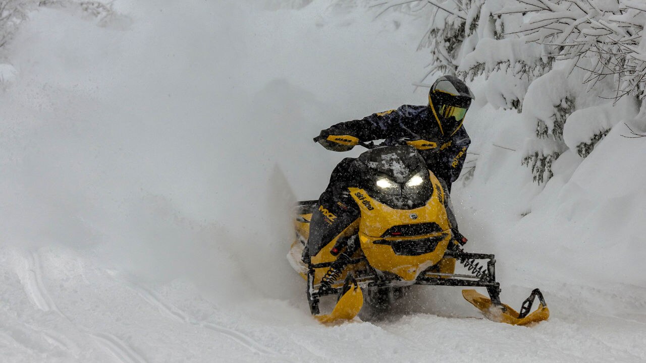 2025 Ski-Doo MXZ - Trail snowmobile