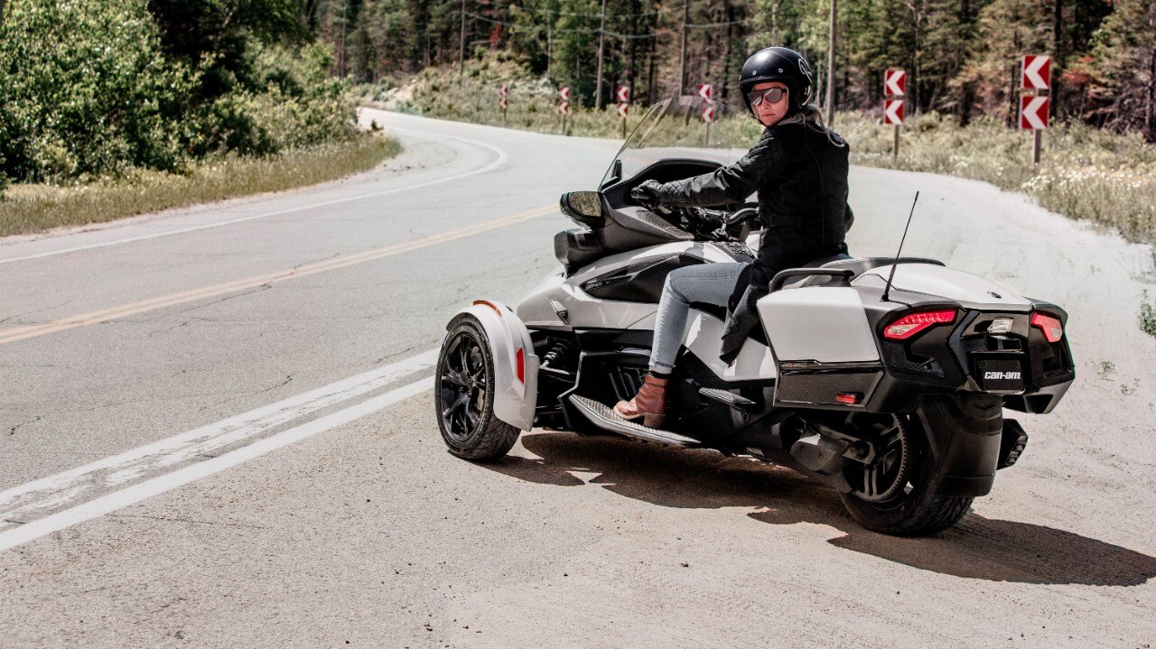 2020 Can-Am Spyder RT: 3-wheel motorcycle models - Can-Am On-Road - BRP  World