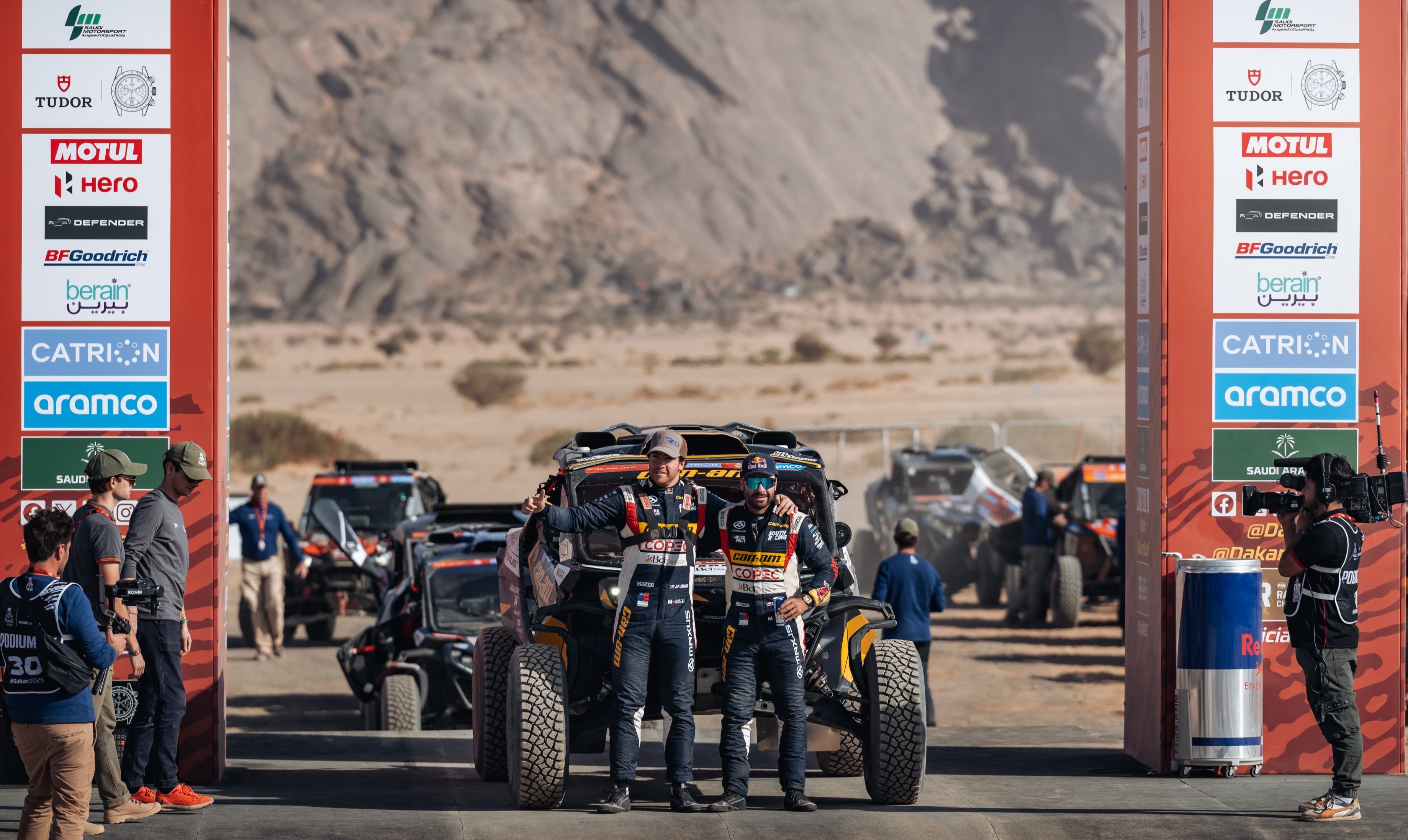 Lopez 2nd on Dakar 2025