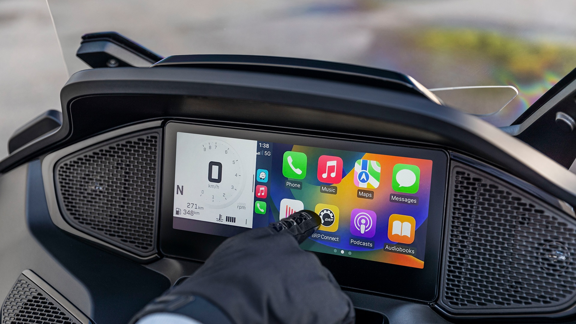 Bessere Konnektivität des 10,25''-Touchscreen-Displays mit Apple CarPlay
